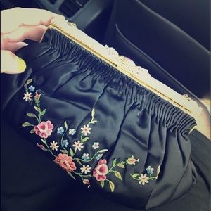 Vintage 1930s evening clutch